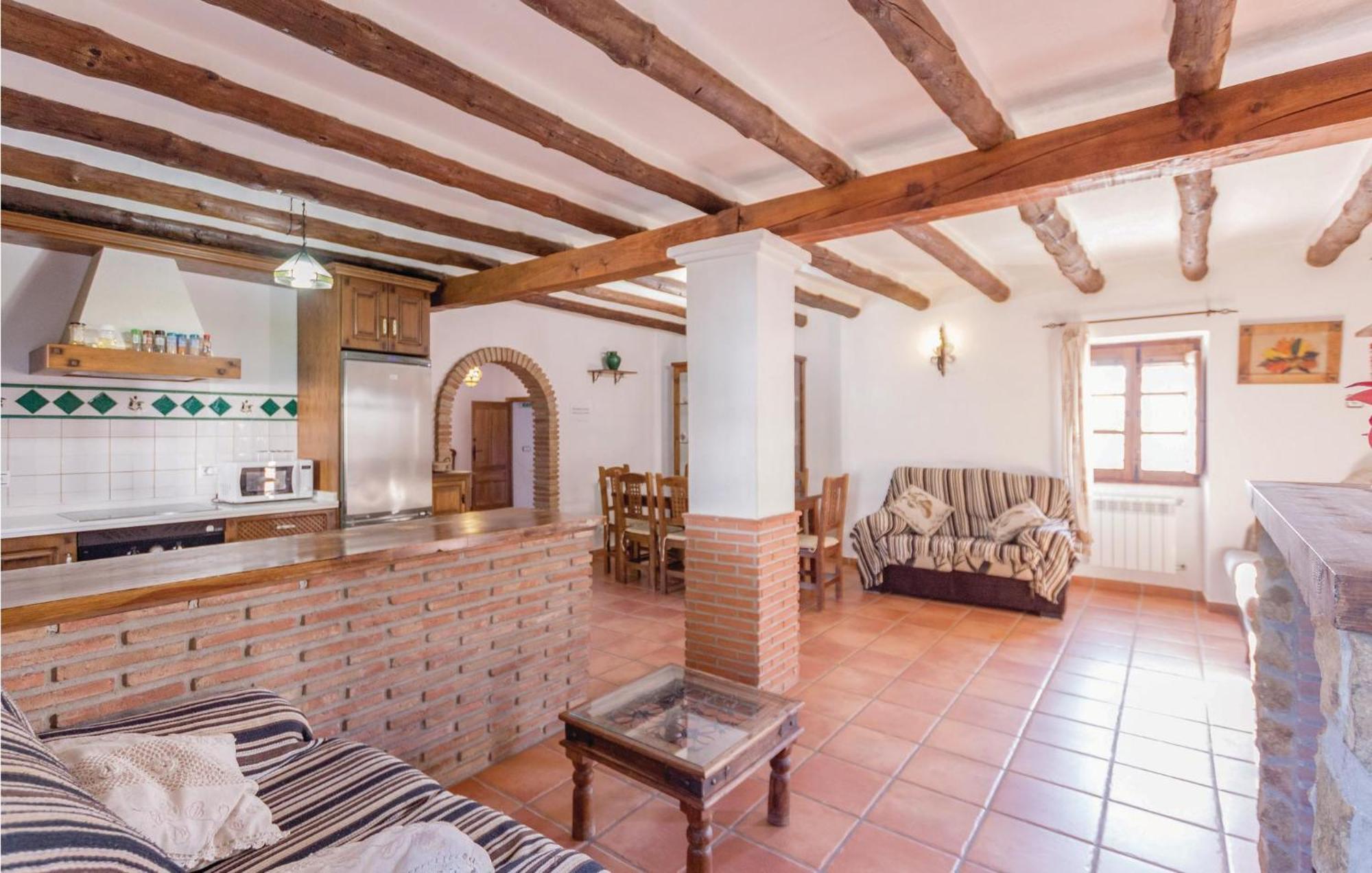 8 Bedroom Lovely Home In Iznájar Buitenkant foto
