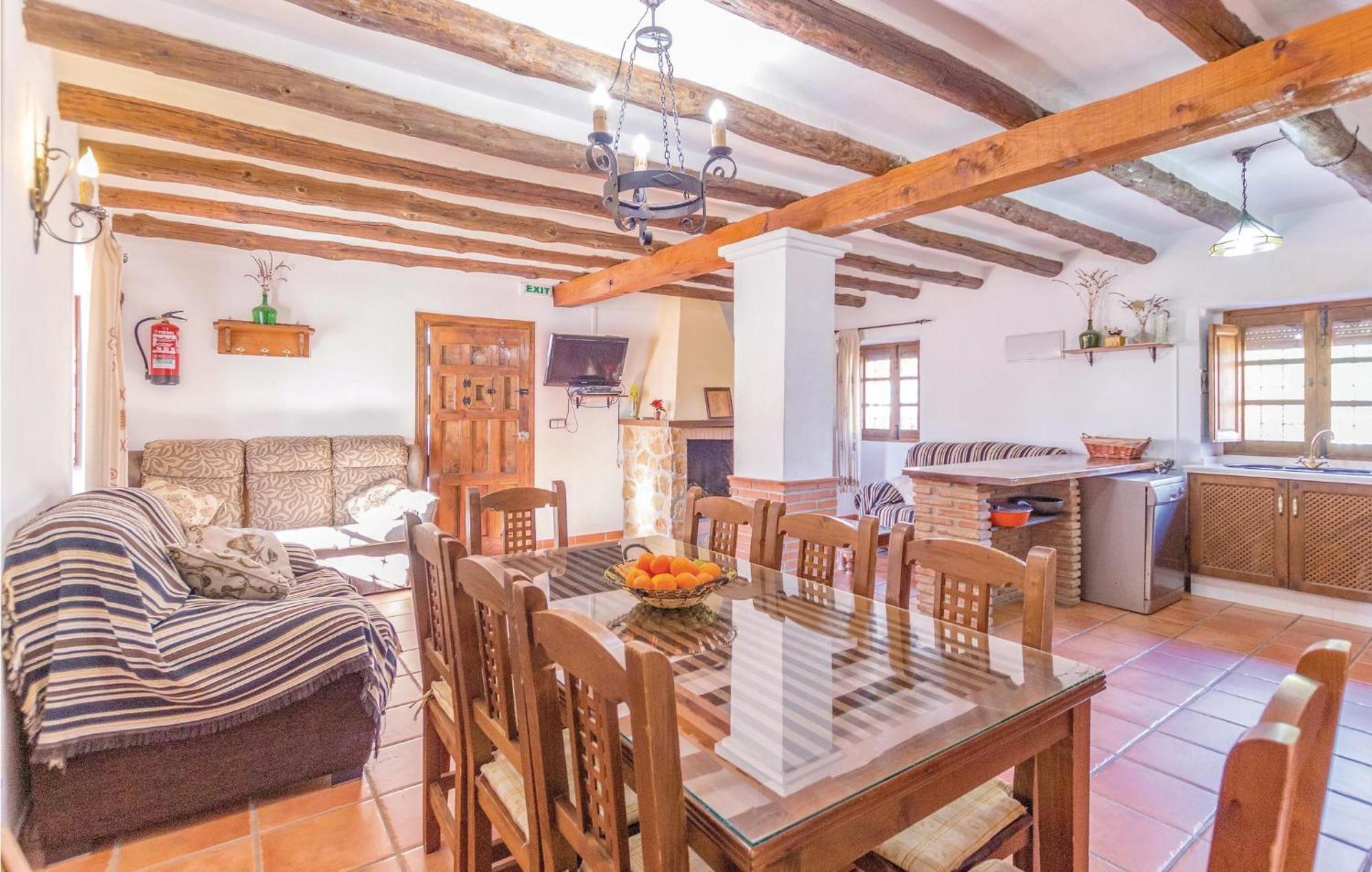8 Bedroom Lovely Home In Iznájar Buitenkant foto